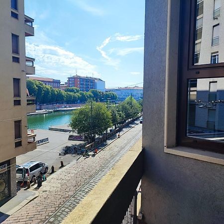 Hbhall Residenze Darsena Milan Bagian luar foto