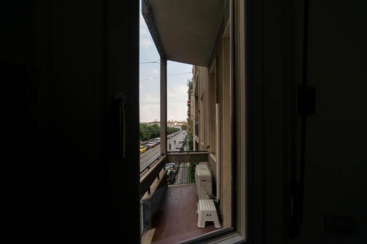 Hbhall Residenze Darsena Milan Bagian luar foto