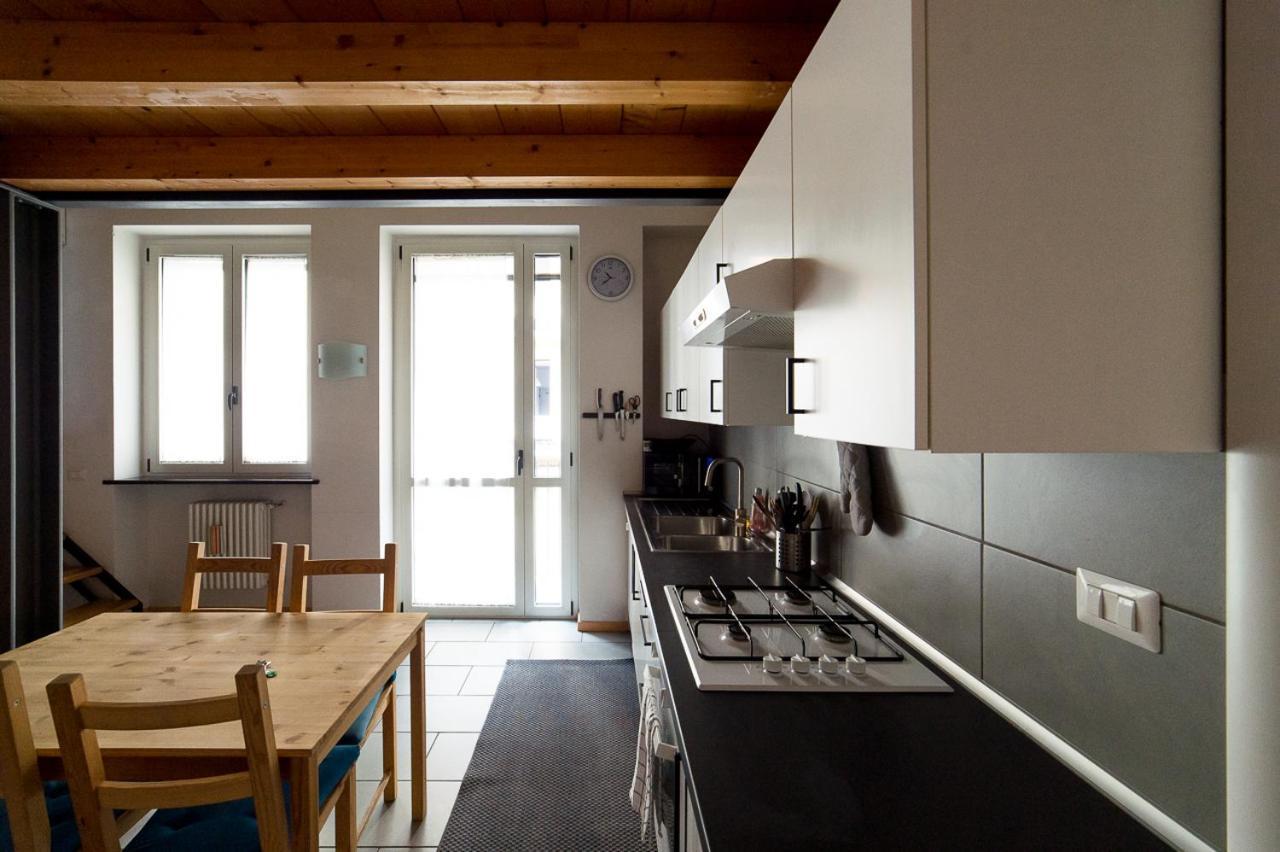 Hbhall Residenze Darsena Milan Bagian luar foto