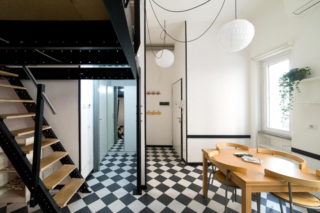 Hbhall Residenze Darsena Milan Bagian luar foto