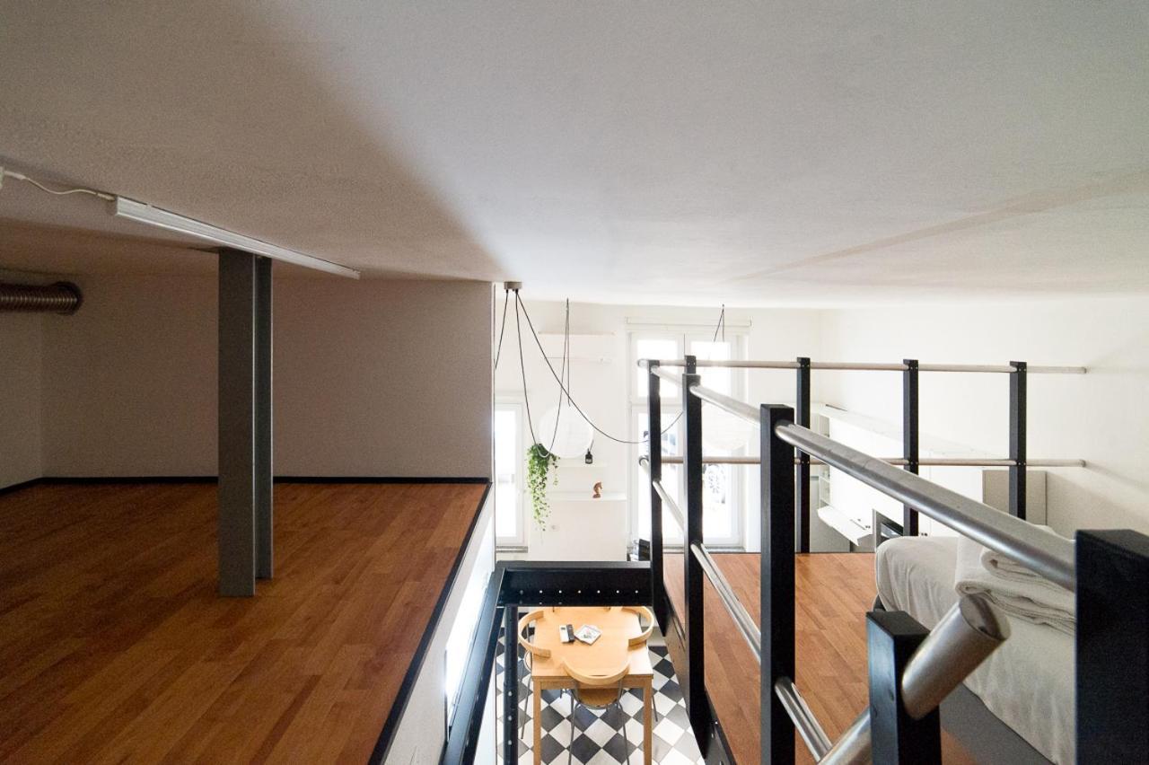 Hbhall Residenze Darsena Milan Bagian luar foto